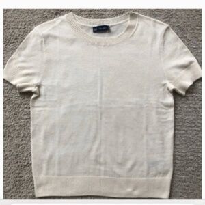 Gap Petite Lightweight Cropped Top.